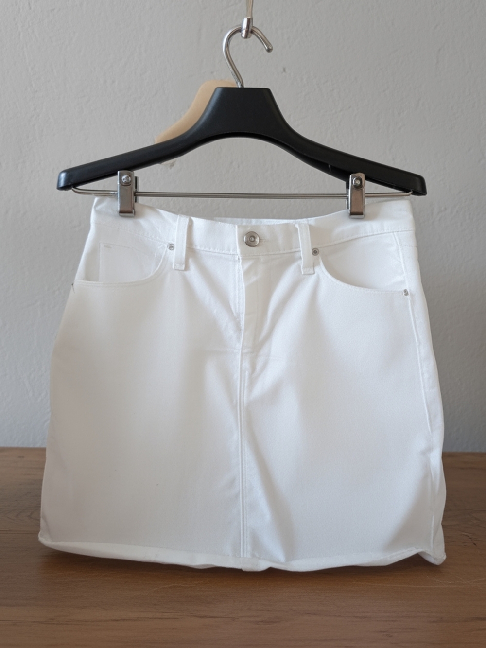 Hudson Viper Women's White Mini Denim Skirt Size 28